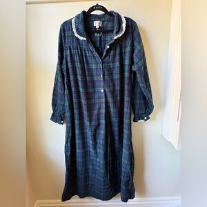 LANZ OF SALZBURG Blackwatch Plaid Flannel Nightgown Cottagecore Country Lace S
